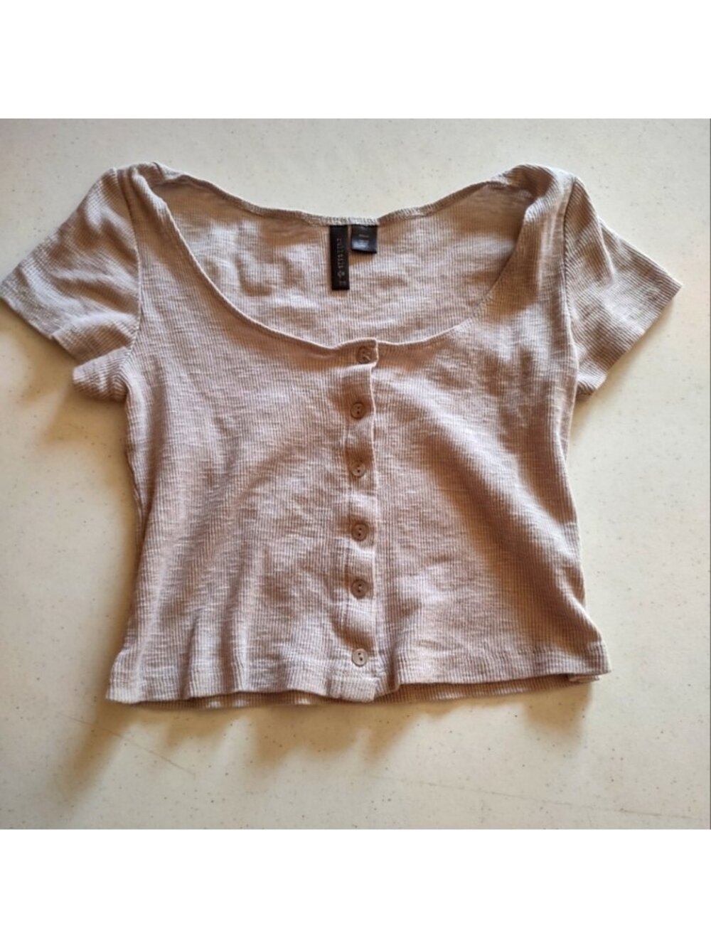 Crop Top - Picture 3 of 4